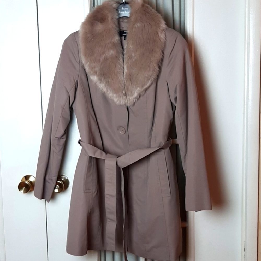 Dennis Basso Womans Tan  Coat /W‎ FurCollar XS NWT